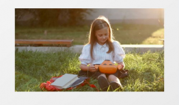 草女生视频,青春活力，展现独特魅力